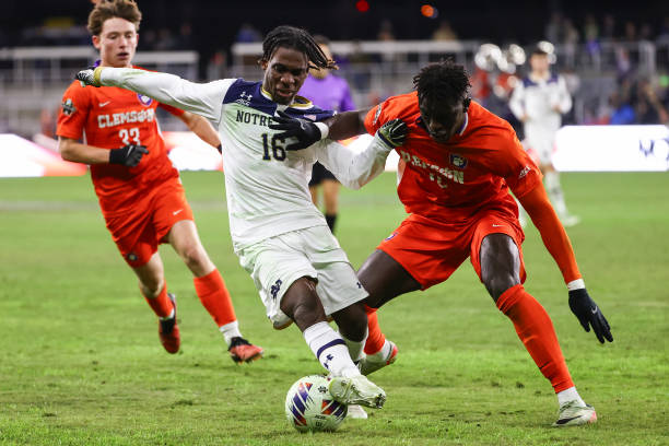 陷入了不同 陷入了不同