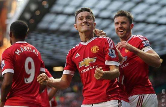 他清楚地意 他清楚地意